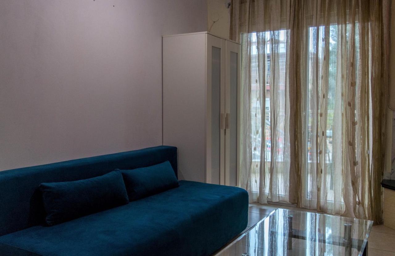 Roses Apartments Michaniona Dış mekan fotoğraf