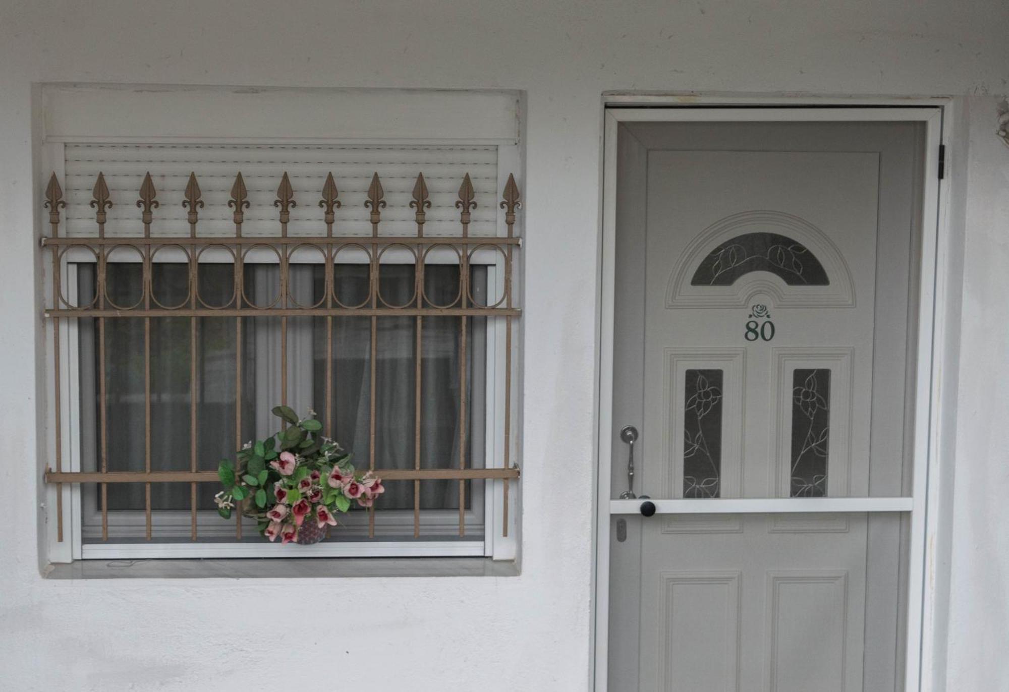 Roses Apartments Michaniona Dış mekan fotoğraf
