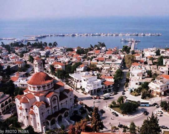 Roses Apartments Michaniona Dış mekan fotoğraf